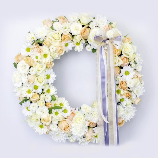 We are here for you - open wreath