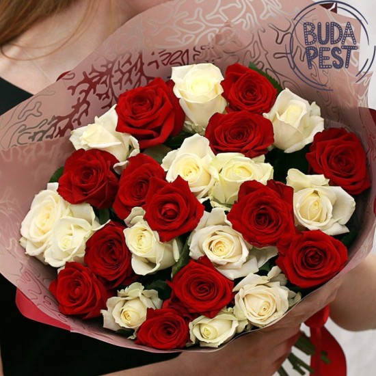 Red and white roses - only to Budapest
